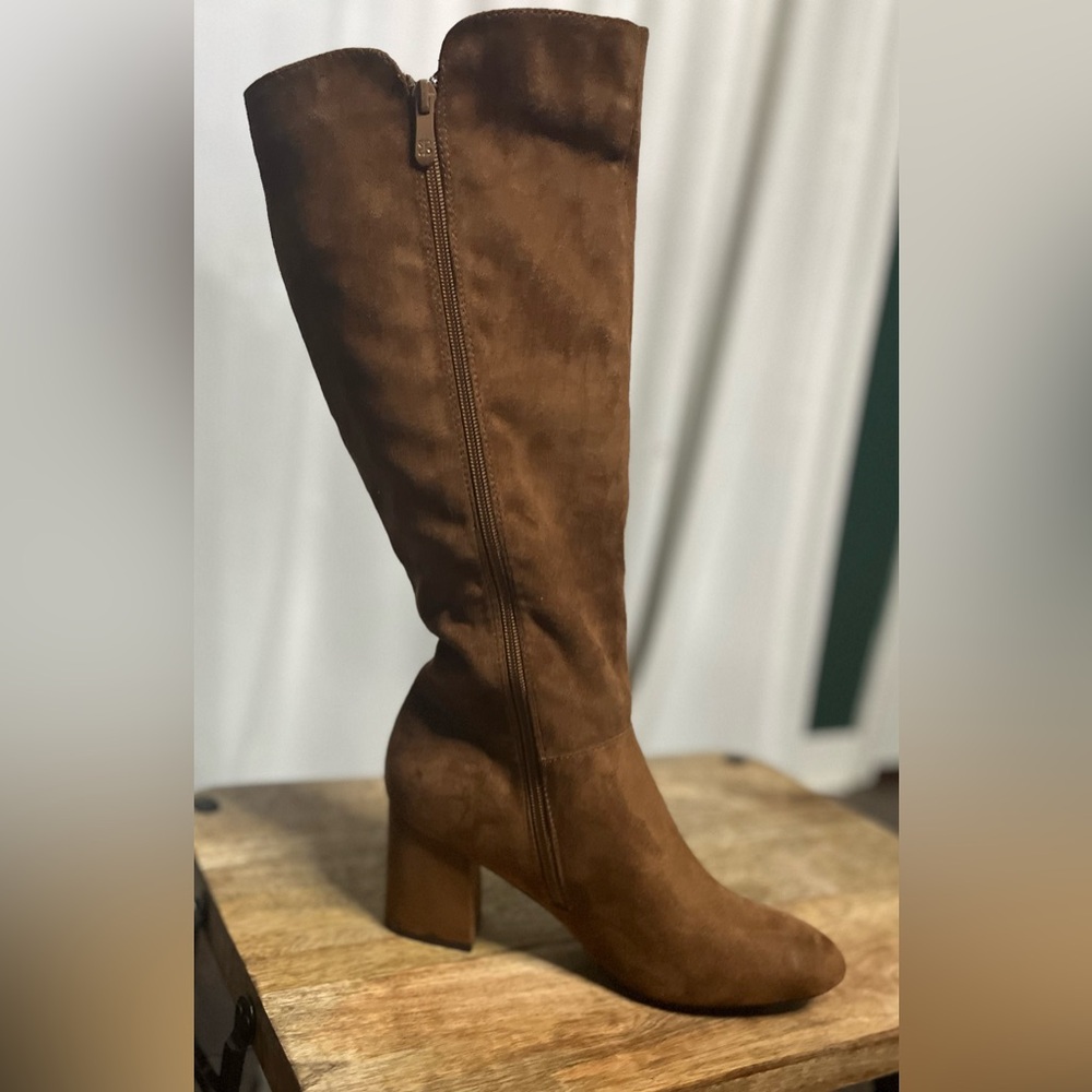 Elegant Brown Knee-High Women's Boots (SHENBO)